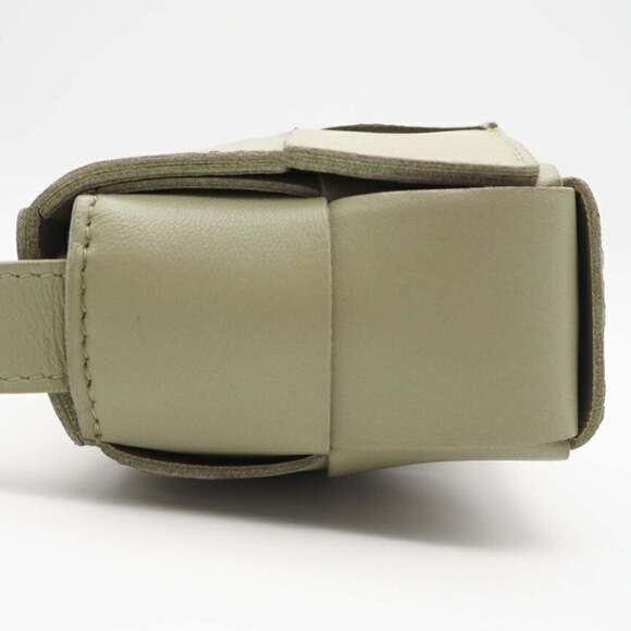 BOTTEGA VENETA Green Lambskin Leather Intrecciato Shoulder Bag - Picture 5 of 11